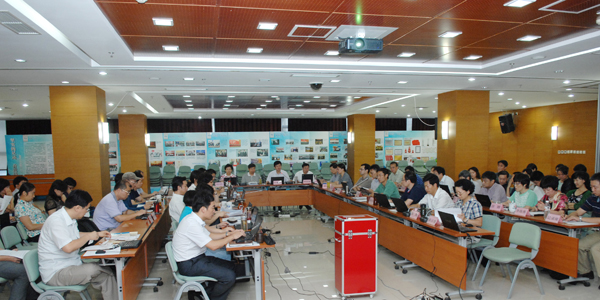 践行群众路线 推进战略研究