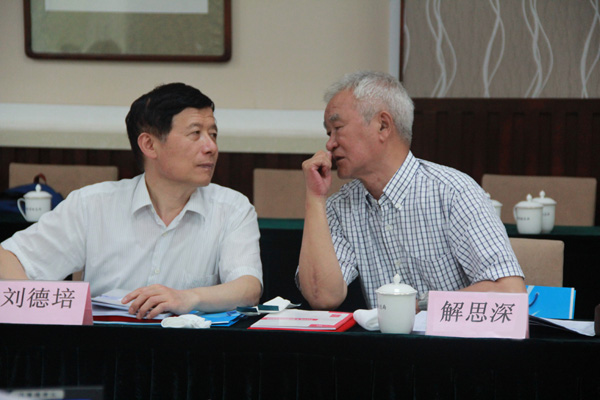 CNAS召开2014年资深顾问座谈会