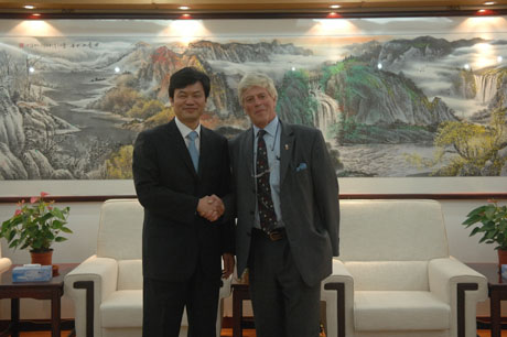 CNAS秘书长会见UKAS主席